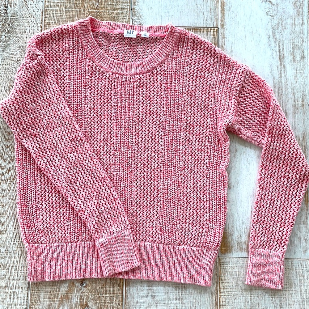 Gap sweater